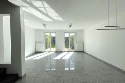 Haus zum Mieten in Ostfildern 2.250,00 € 125 m²