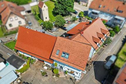 Haus zum Kaufen in Straubenhardt Conweiler 1.390.000,00 € 204 m² - Straubenhardt / Conweiler