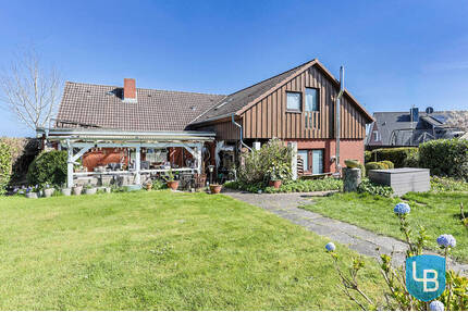 Wohnen mit Weitblick - Einfamilienhaus mit Einliegerwohnung in herrlicher Lage nahe der Ostsee - Panker / Darry