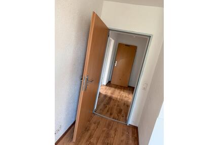 Duisburg Rheinhausen Mitte DG 2,5 Zimmer Wohnung zu Vernieten