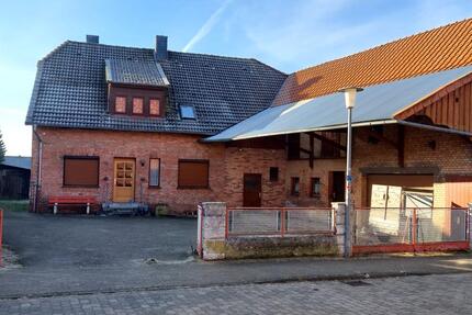Einfamilienhaus mit vielen Nebengebäuden 2000qm Grund bebaubar - Rötgesbüttel