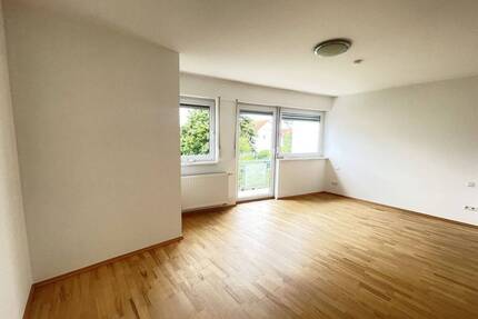 KL-Nähe PRE-Park - Schönes Reihenendhaus mit Terrasse, 2 Balkonen & Sauna - Kaiserslautern Innenstadt