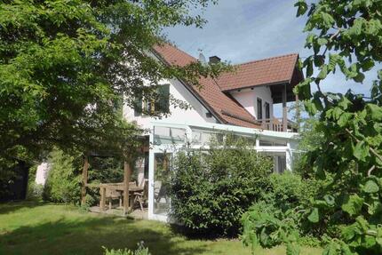 Schönes Haus mit Wintergarten, Kachelofen 12km westl. Augsburg - Kutzenhausen