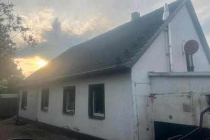 Einfamilienhaus - 200.000,00&nbsp;EUR Kaufpreis, ca.&nbsp; 130,00&nbsp;m&sup2; in Leezen (PLZ: 19067)