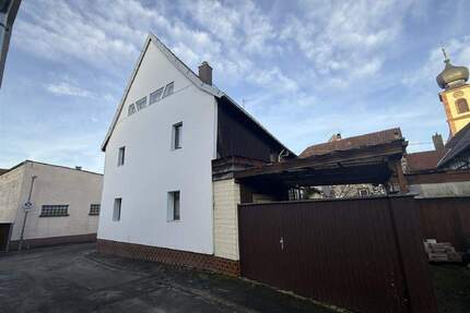 Charmantes Einfamilienhaus mit Hof, Terrasse und Scheune in Tauberbischofsheim-Dittigheim