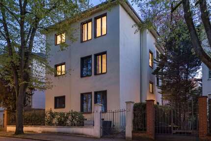 Wohnung zum Kaufen in Wiesbaden 720.000,00 € 104.53 m²