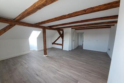 3 Raum Wohnung, STÜLPE, sanierter Altbau, ca. 120m² Vinylboden - Luckenwalde