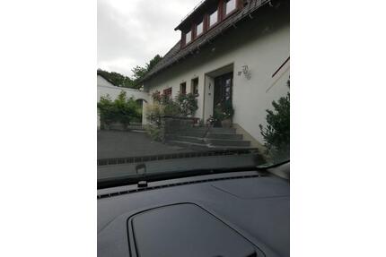 Provisionsfrei-Zweifamilienhaus mit Einliegerwohnung - Rennerod