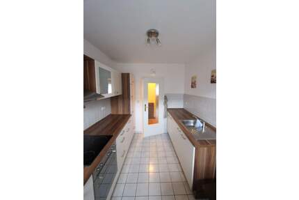 großzügige 3 Zimmer Wohnung mit Balkon - Achim