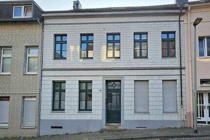 Haus zum Kaufen in Mönchengladbach 339.000,00 € 220 m²