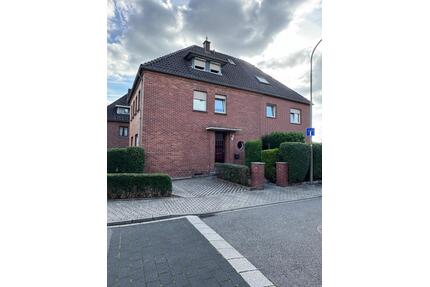 Großzügige 3-Zimmer-Wohnung mit Terasse in Eschweiler - Geilenkirchen