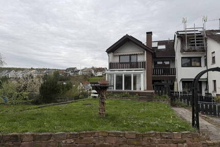 von Privat: Doppelhaushälfte mit Wintergarten, Kamin, Photovoltaik,... - Pfinztal Wöschbach