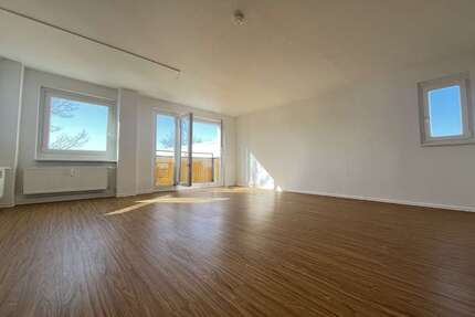 Wohnung zum Mieten in Chemnitz 700,00 € 123.84 m²