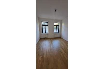 ***Helle 2-Zimmer-Wohnung mit Balkon*** - Leipzig Leutzsch