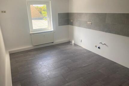 4-Raum-Wohnung - 478,00&nbsp;EUR Kaltmiete, ca.&nbsp; 87,00&nbsp;m&sup2; in Lommatzsch (PLZ: 01623)