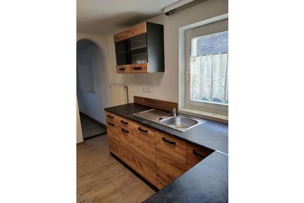 ***KLEINES HÄUSCHEN, GARAGE, GARTEN*** - Feuchtwangen