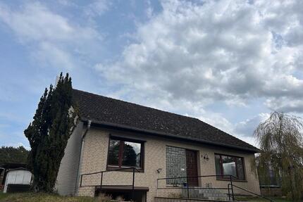 Einfamilienhaus mit Ausbaufähigen Dachboden - Bleckede