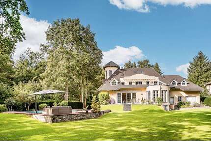 Haus zum Kaufen in Mühlenbecker Land 1.430.000,00 € 327.77 m²