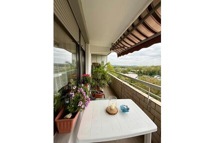 Wohnen mit Ausblick: Gepflegte 3-Zimmer-Wohnung mit Loggia - Neuwied