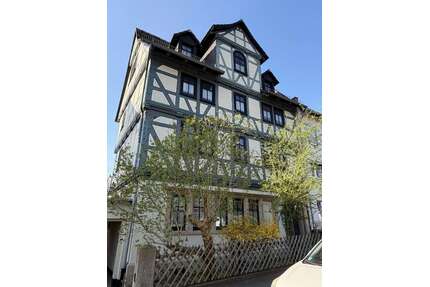 Haus zum Kaufen in Kassel 398.000,00 € 280 m²