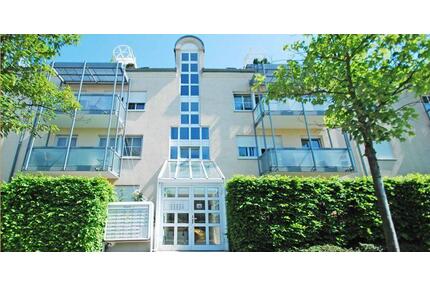 Lichtdurchflutete Zweizimmerwohnung - mit bester Stadtanbindung - Dresden Leuben