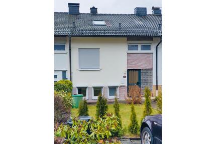 Charmantes Reihenhaus mit Garten in Siegen-Lindenberg