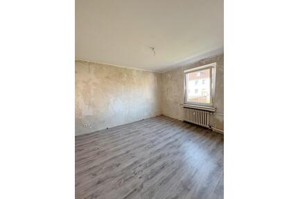 WG-geeignete 4-Zimmer-Wohnung (100 m²), 2 Bäder & Stellplätze - Bergkamen