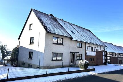 Bauernhaus mit Scheune und Garten von privat - Antrifttal