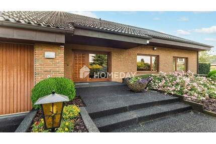 Exklusives Haus mit 2 Einheiten, 377 m² Wohnfläche und Gartenparadies - ideal für Wohnen & Arbeiten - Kropp