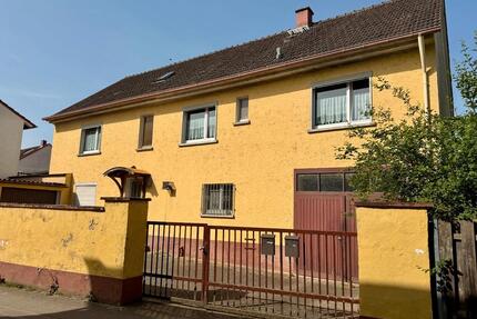 Charmantes Haus mit großem Grundstück, Scheune, zwei Garagen und - Ingelheim am Rhein
