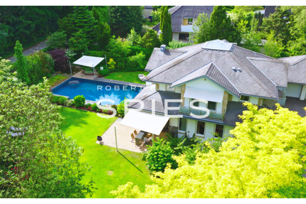 Haus zum Kaufen in Stuhr 1.490.000,00 € 303 m²