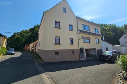 Haus mit Stall, Nebengebäuden & viel Platz in Ehringsh.-Dreisbach - Ehringshausen