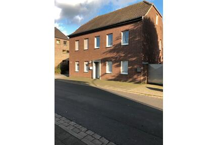 Schöne Maisonette-Wohnung im gepflegten Zweifamilienhaus in - Nettetal