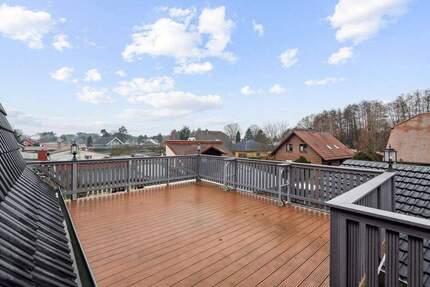 Top saniertes 2-Fam.-Haus, leerstehend zu kaufen, mit Dachterrasse & Remise - Bestensee