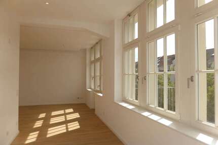 Wohnung zum Kaufen in Leipzig 245.000,00 € 66.94 m²