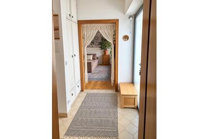 Helle 2-Zimmer-Wohnung mit separatem Eingang - Großostheim