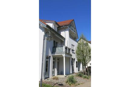 Schöne 2 Zimmerwohnung mit Balkon - 1. Stock - Hattenhofen