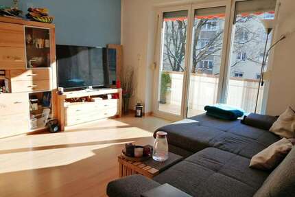 Wohnung zum Kaufen in Augsburg 165.000,00 € 55 m²