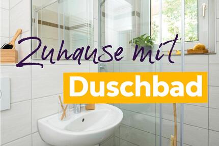 Viel Platz zum Leben: Großes Wohnzimmer, Aufzug und moderne Dusche inklusive. Bald verfügbar. - Gera Lusan