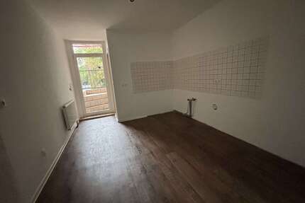 Wohnung zum Mieten in Duisburg 450,00 € 80 m²
