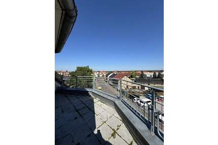 Naunhof...Sonnige DG-Wohnung mit Terrasse und Wahnsinnsausblick!