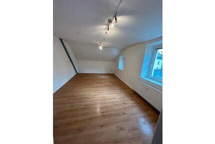 Renovierte 3,5-Zimmer-Wohnung in Riegelsberg zur Vermietung