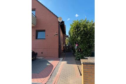 Einfamilienhaus mit Einliegerwohnung - Garbsen Berenbostel