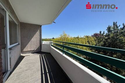 Sanierte 3-Zimmerwohnung mit traumhaftem Fernblick und TG-Stellplatz zwischen Steppenberg & Klinikum - Aachen