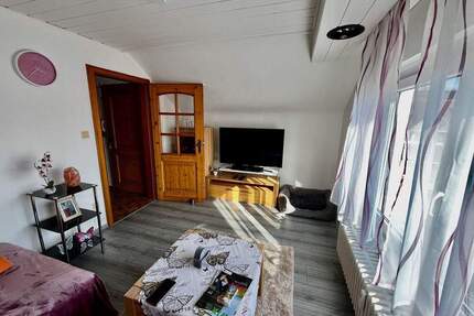 Zentral gelegen - ein schönes Nest im Dachgeschoss eines 3 Familienhauses - Überlingen