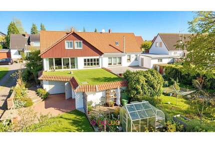 Mehr als nur eine Doppelhaushälfte - Haus mit Wintergarten, Kamin & Traumgarten - Helmstedt