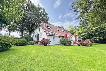 Haus zum Kaufen in Bad Zwischenahn 739.000,00 € 220 m²