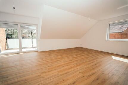 Exklusive Neubauwohnung mit Einbauküche, Balkon & Stellplatz - Berge
