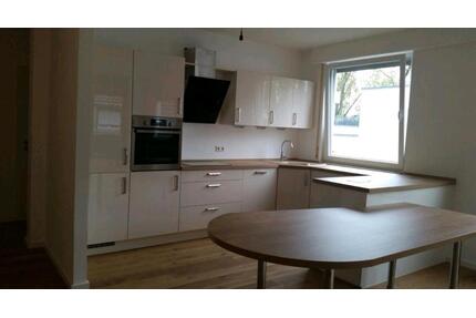 Helle 4 Zimmer-Wohnung mit Balkon, Aufzug in Waiblingen Zentrum