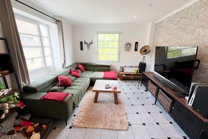 Altbaucharme auf ca. 102 m² – stilvolle 3-Zimmer-Wohnung in Solingen-Wald